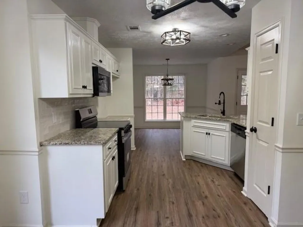 Additional image 9 of 27 Lincolnshire Lane, Phenix City, AL 36870