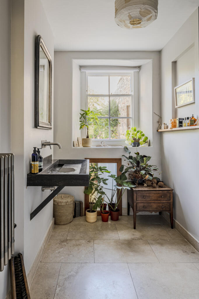 Additional image 24 of Avenue House, Wells, Somerset