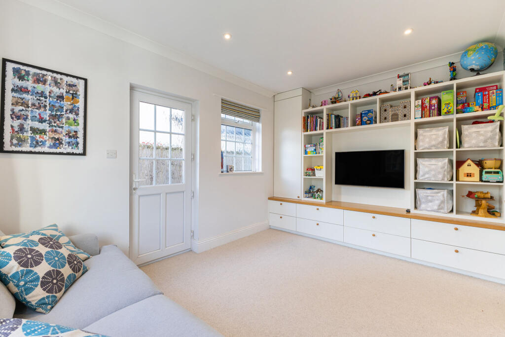 Additional image 8 of Churchill Road, St. Albans, AL1