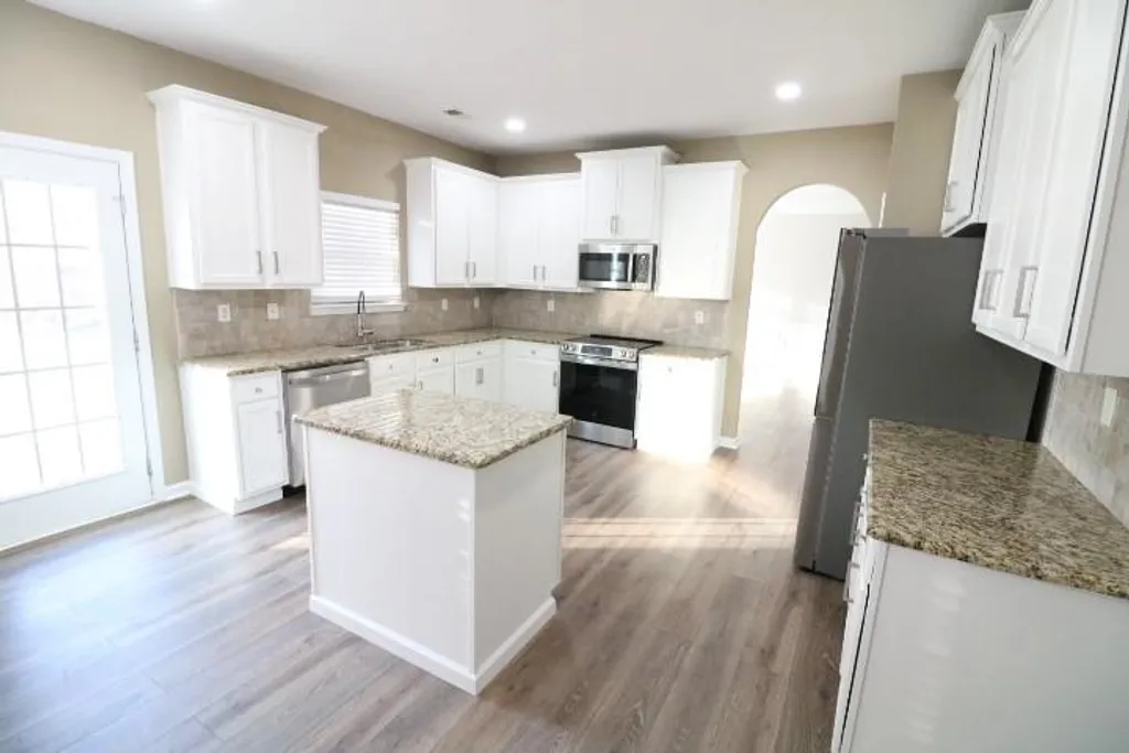 Additional image 5 of 62 Avery Place, Fort Mitchell, AL 36856