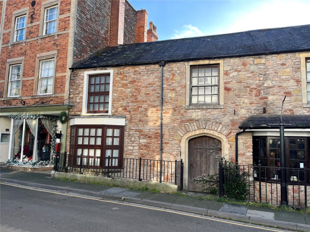 Additional image 13 of Pretty Cottage with courtyard garden - Central Wells