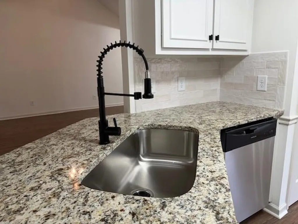 Additional image 13 of 27 Lincolnshire Lane, Phenix City, AL 36870