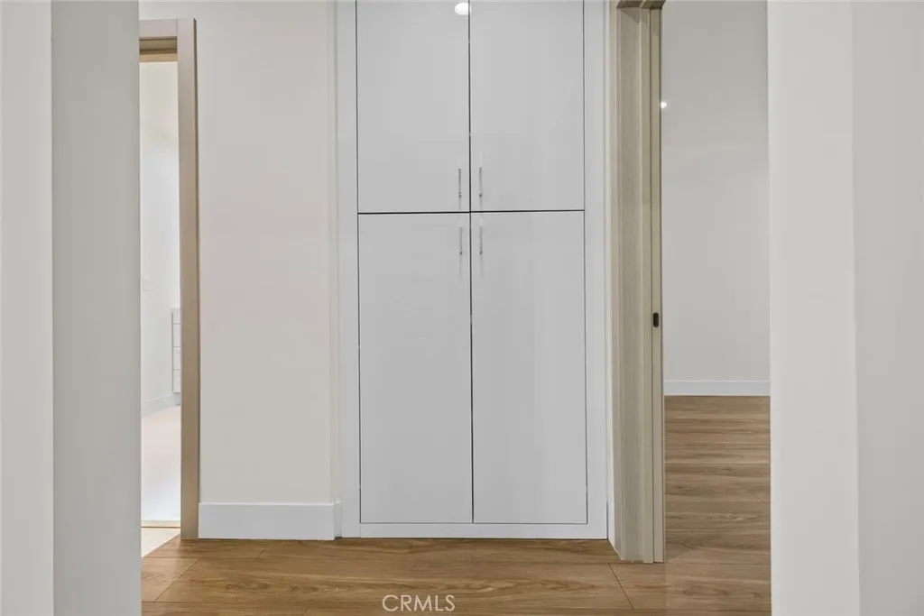 Additional image 55 of 6820 Encino Avenue, Van Nuys, CA 91406