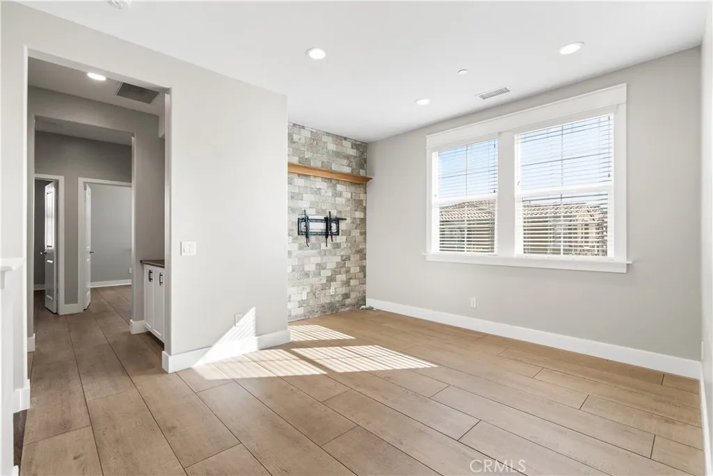 Additional image 53 of 28661 Jardineras Dr, Valencia, CA 91354