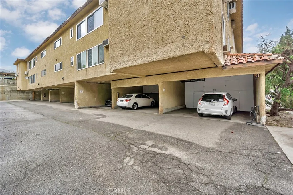 Additional image 36 of 3907 La Crescenta Avenue Unit 208, La Crescenta, CA 91214