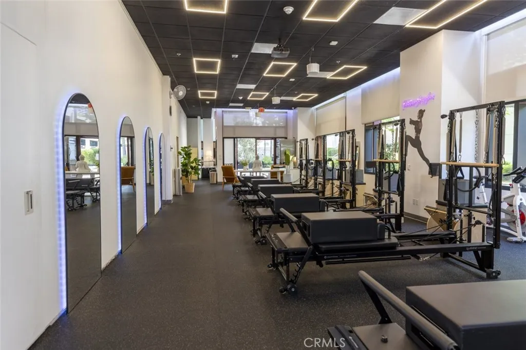 Additional image 39 of 525 N Brand Boulevard, Glendale, CA 91203