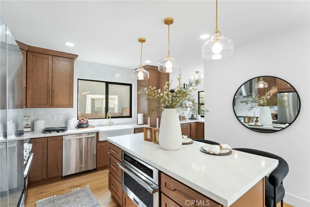 Additional image 9 of 5334 S Hillcrest Drive, Los Angeles, CA 90043