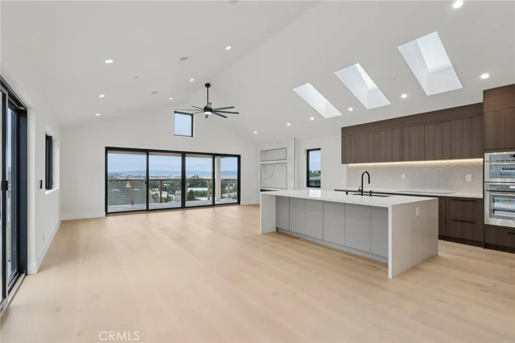 Additional image 89 of 526 Klamath Street, Brisbane, CA 94005