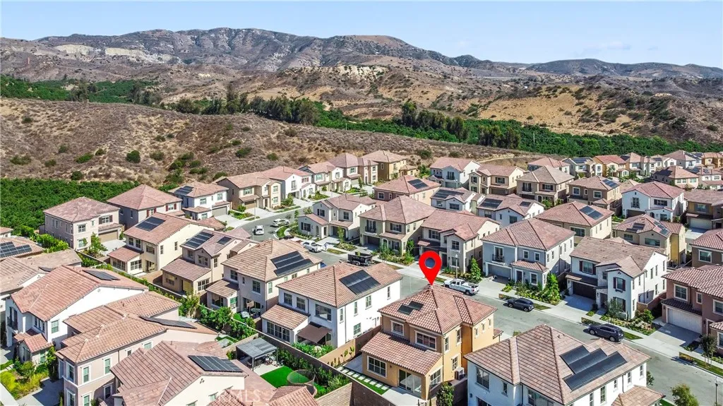 Additional image 102 of 173 Somera, Irvine, CA 92602