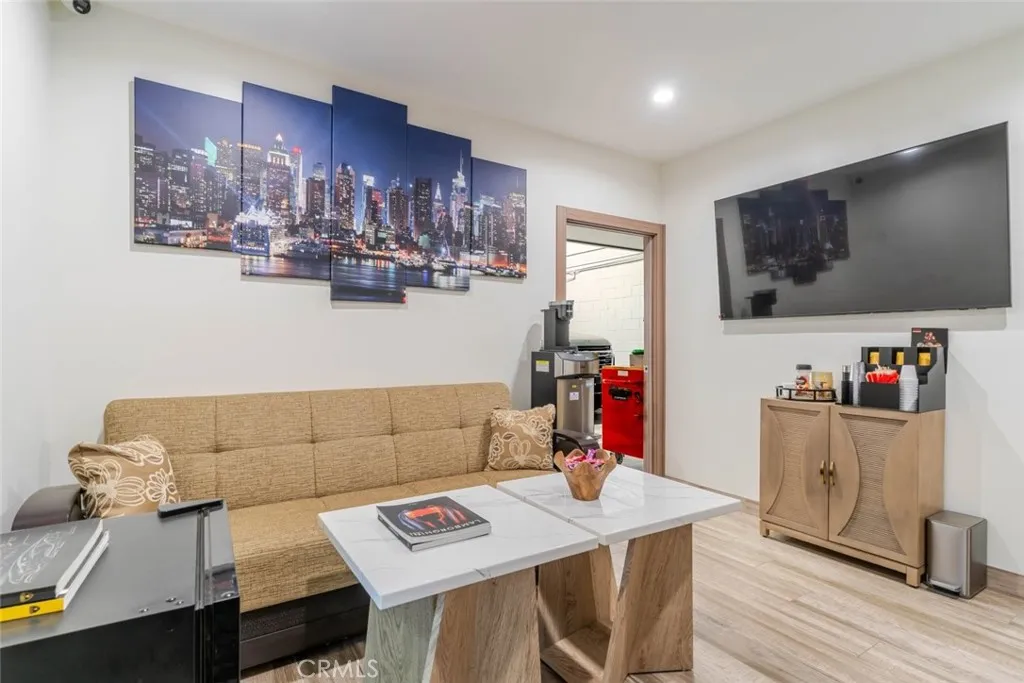 Additional image 4 of 11635 Tuxford Street, Sun Valley, CA 91352