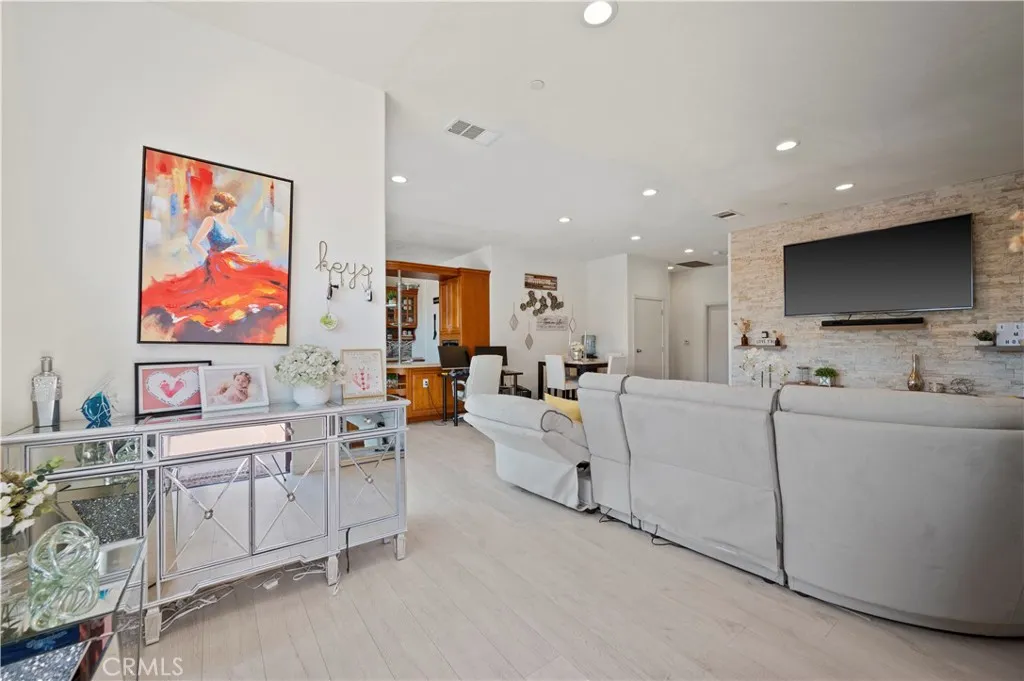 Additional image 9 of 1755 Heywood Unit 201, Simi Valley, CA 93065