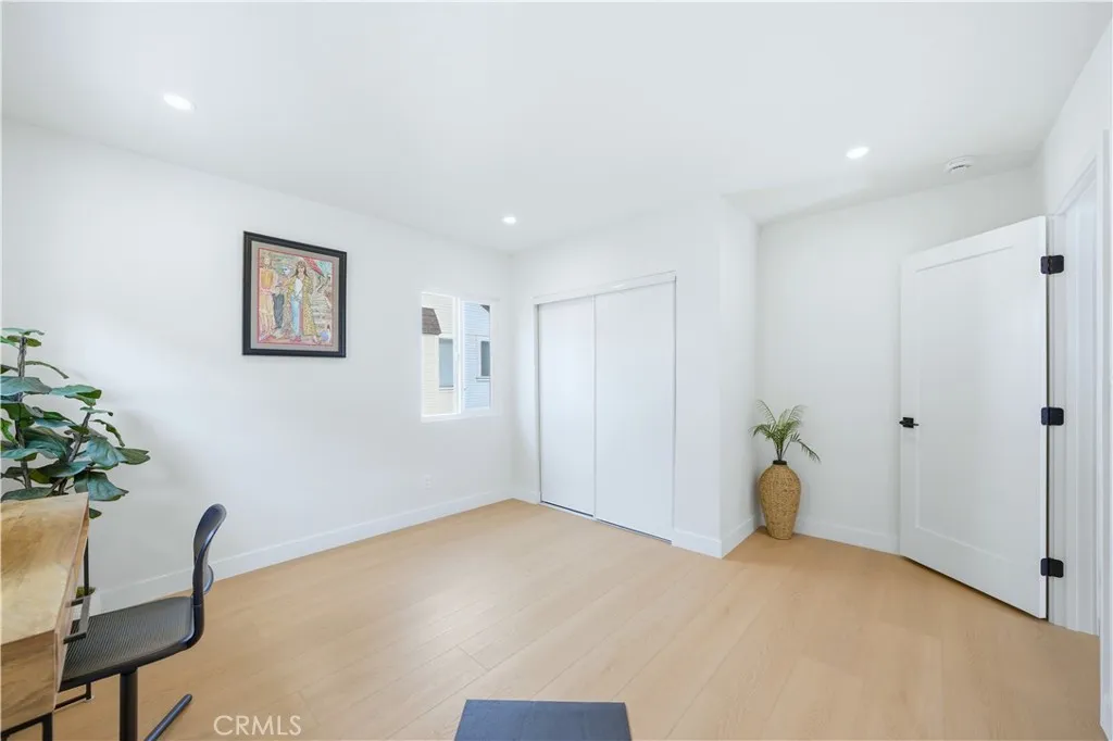 Additional image 78 of 5104 8th Avenue, Los Angeles, CA 90043