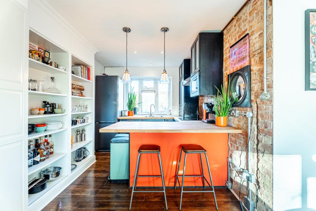 Additional image 5 of Deacon Close, St. Albans, Hertfordshire, AL1