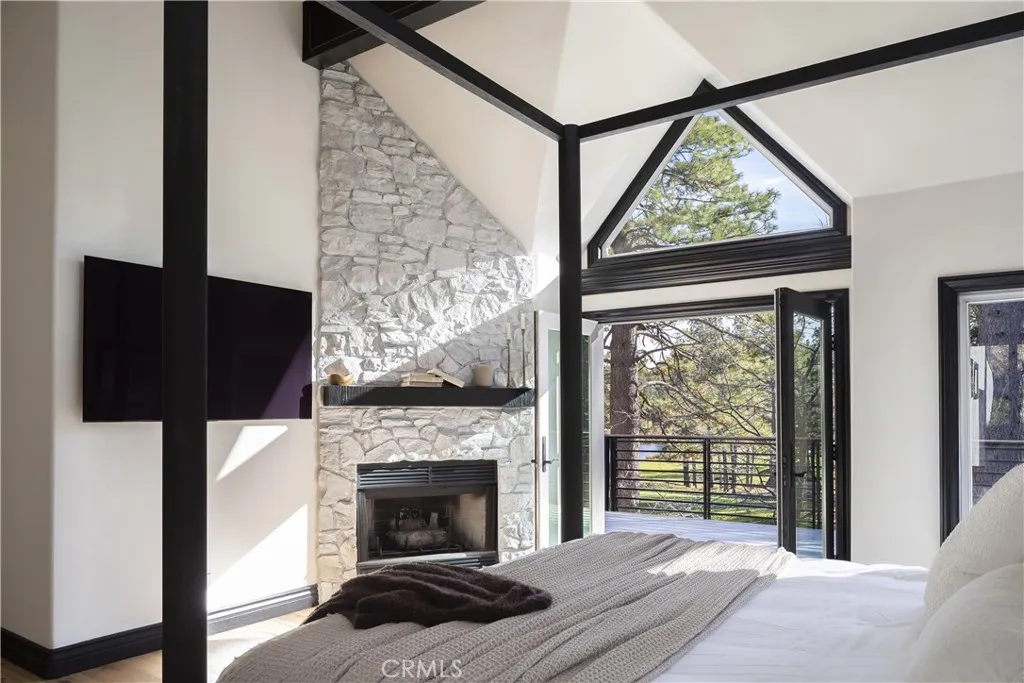 Additional image 16 of 729 Brentwood Dr, Lake Arrowhead, CA 92352