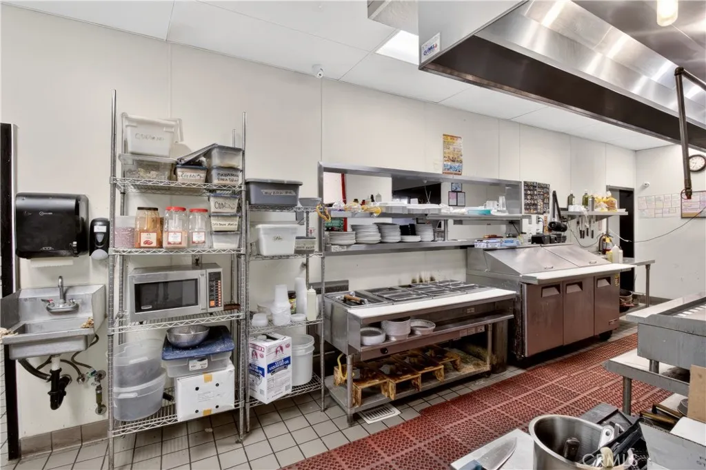 Additional image 99 of 2363 California Avenue Unit 105, Corona, CA 92881