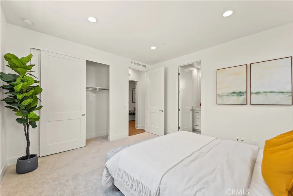 Additional image 63 of 173 Somera, Irvine, CA 92602