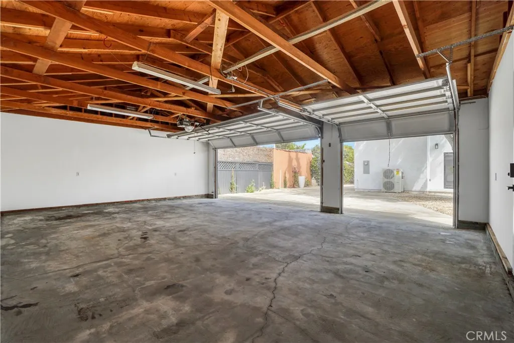 Additional image 84 of 6325 Long St, Los Angeles, CA 90043