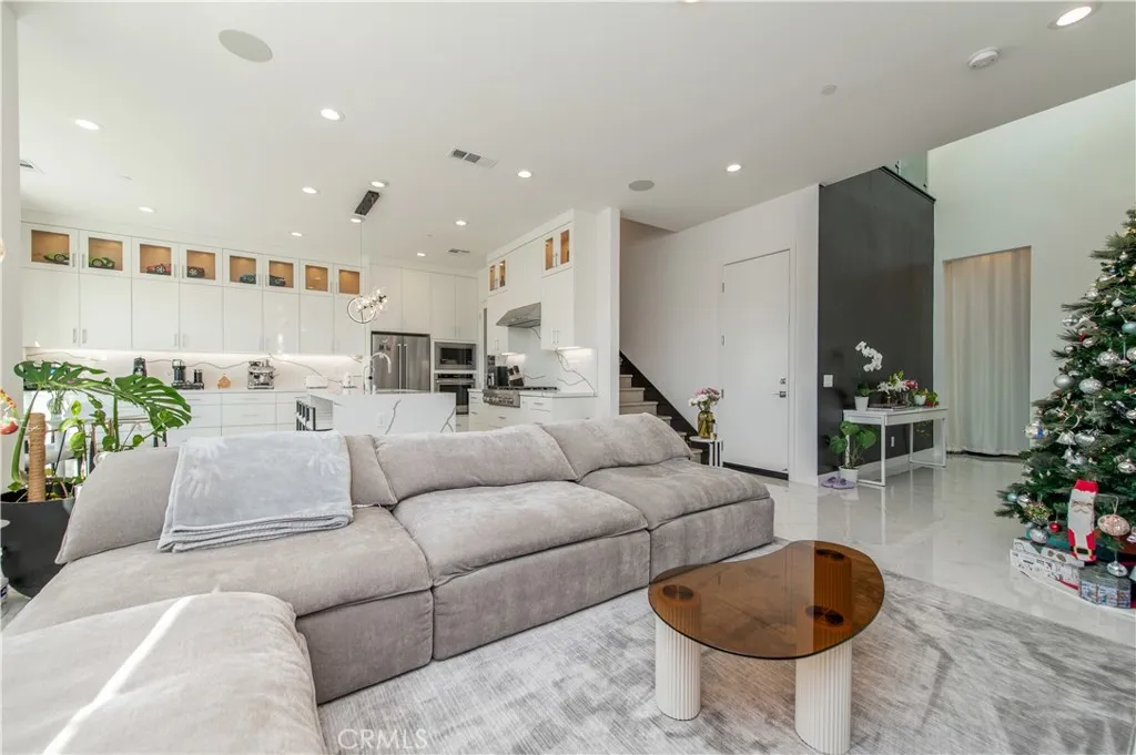 Additional image 47 of 131 Reyes Alley, Lake Forest, CA 92630