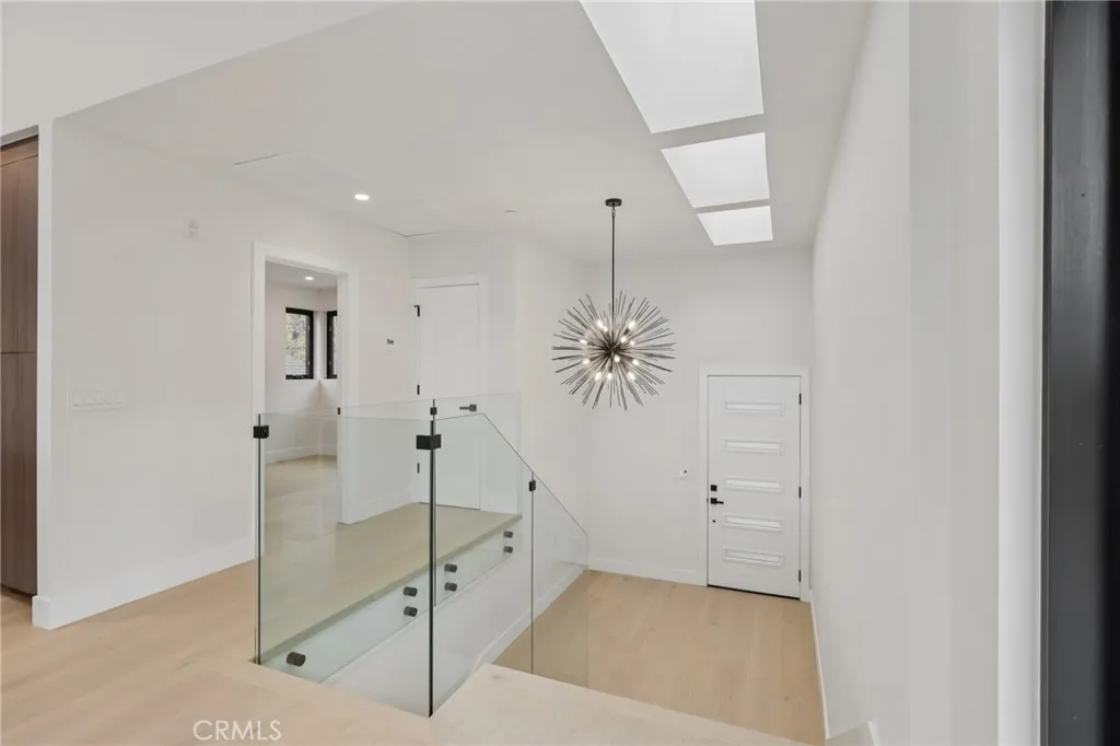 Additional image 82 of 526 Klamath Street, Brisbane, CA 94005