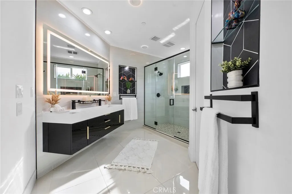 Additional image 87 of 2461 N Junipero Avenue, Palm Springs, CA 92262