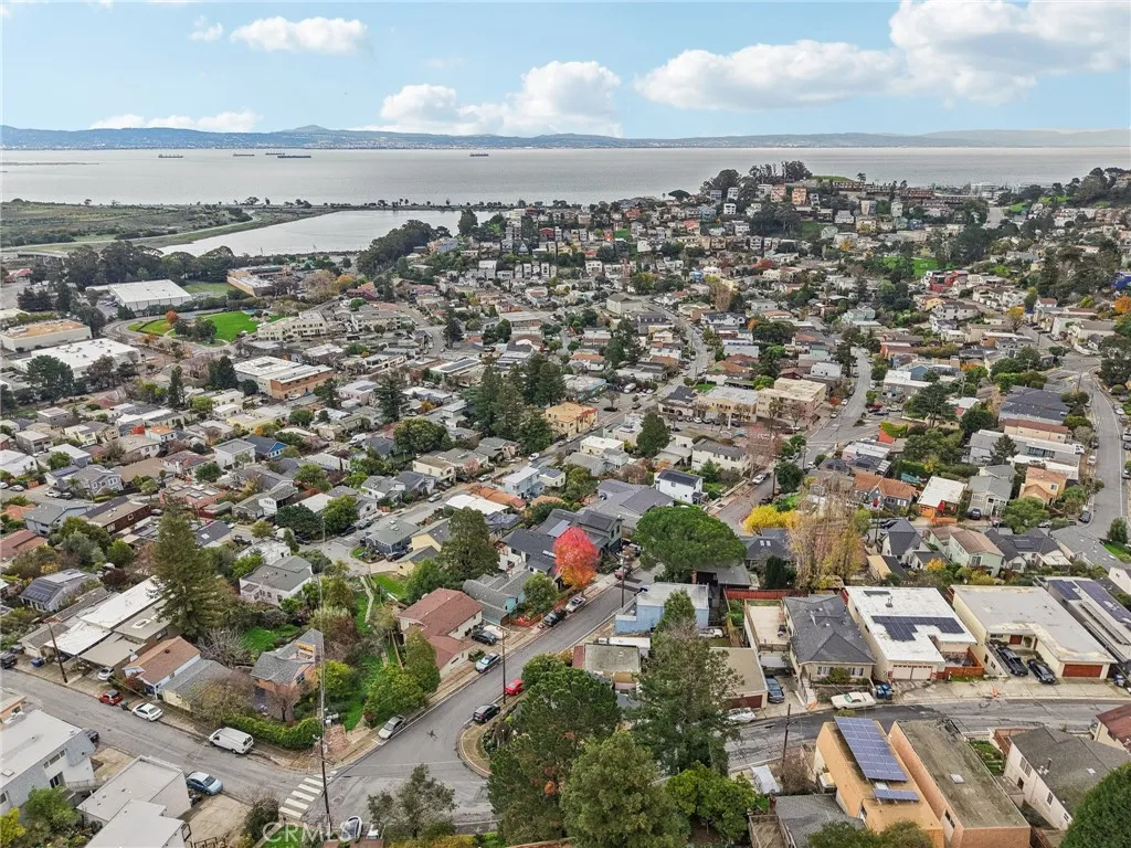 Additional image 61 of 526 Klamath Street, Brisbane, CA 94005