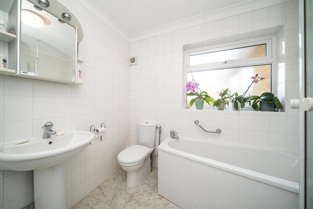 Additional image 17 of Ramsey Close, St. Albans