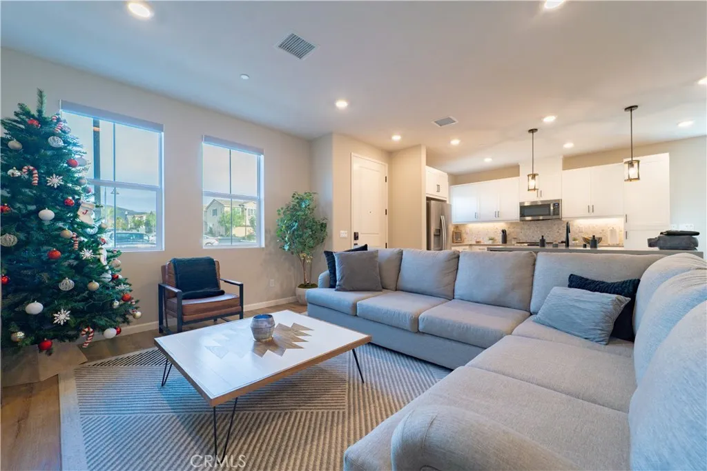 Additional image 2 of 5664 Kate Way, Fontana, CA 92336