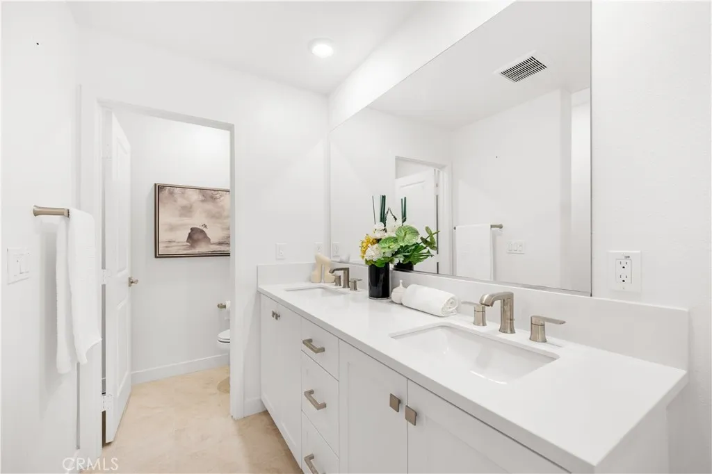 Additional image 22 of 102 culture, Irvine, CA 92618