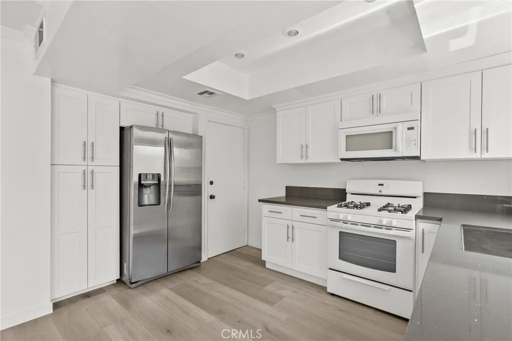 Additional image 22 of 18958 Sherman Way Unit 17, Reseda, CA 91335