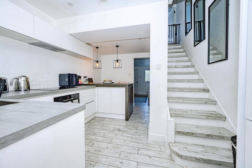 Additional image 5 of College Lane, Hatfield