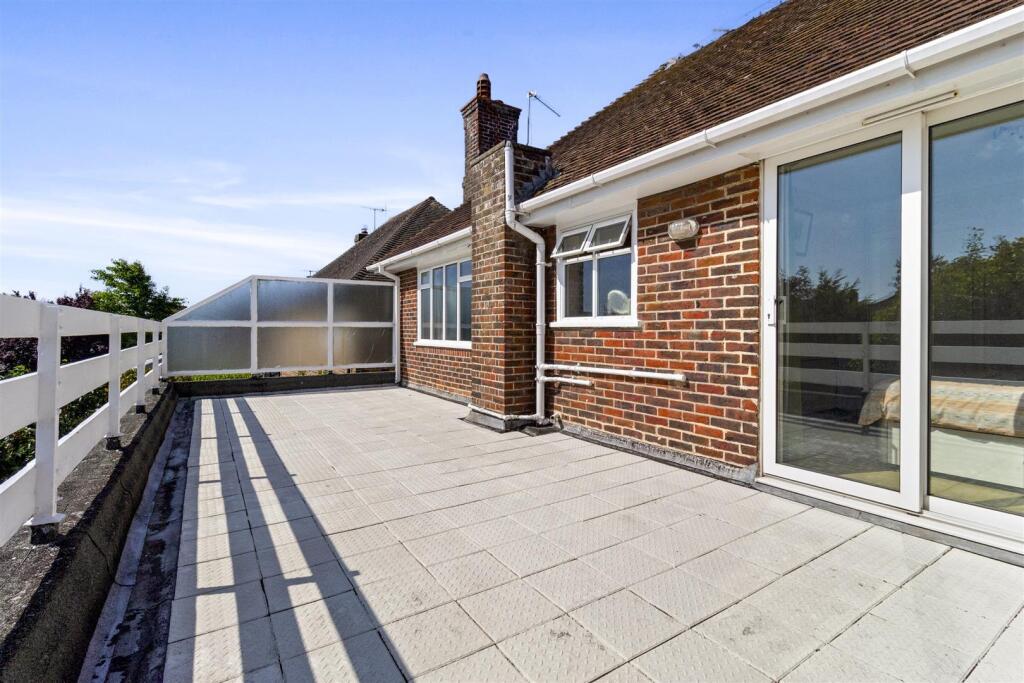 Additional image 30 of Chelwood Avenue, Goring-By-Sea, Worthing