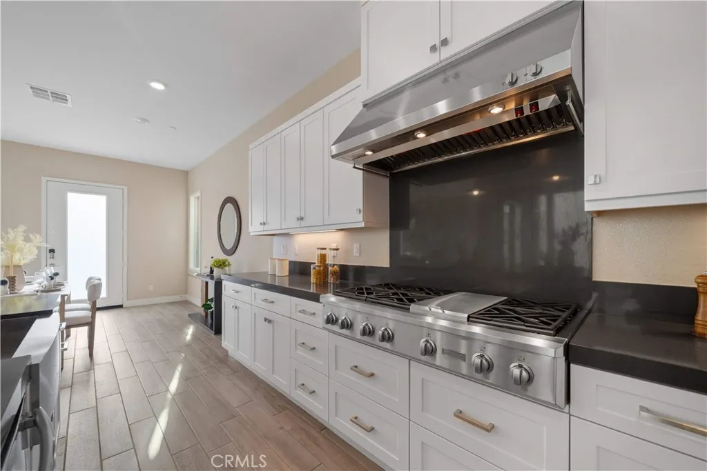 Additional image 93 of 157 Scale, Irvine, CA 92618