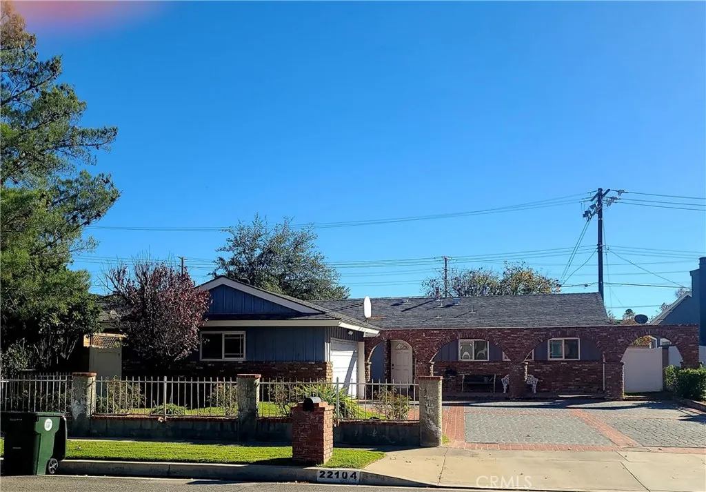 Additional image 2 of 22104 Alamogordo Rd, Saugus, CA 91350