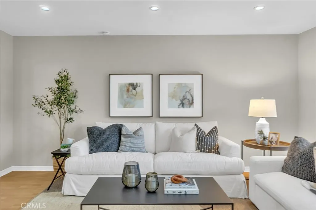 Additional image 7 of 3907 La Crescenta Avenue Unit 208, La Crescenta, CA 91214