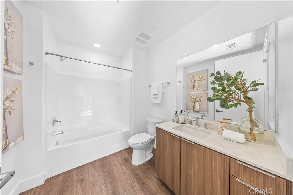 Additional image 16 of 709 E Walnut Street Unit 315, Pasadena, CA 91101