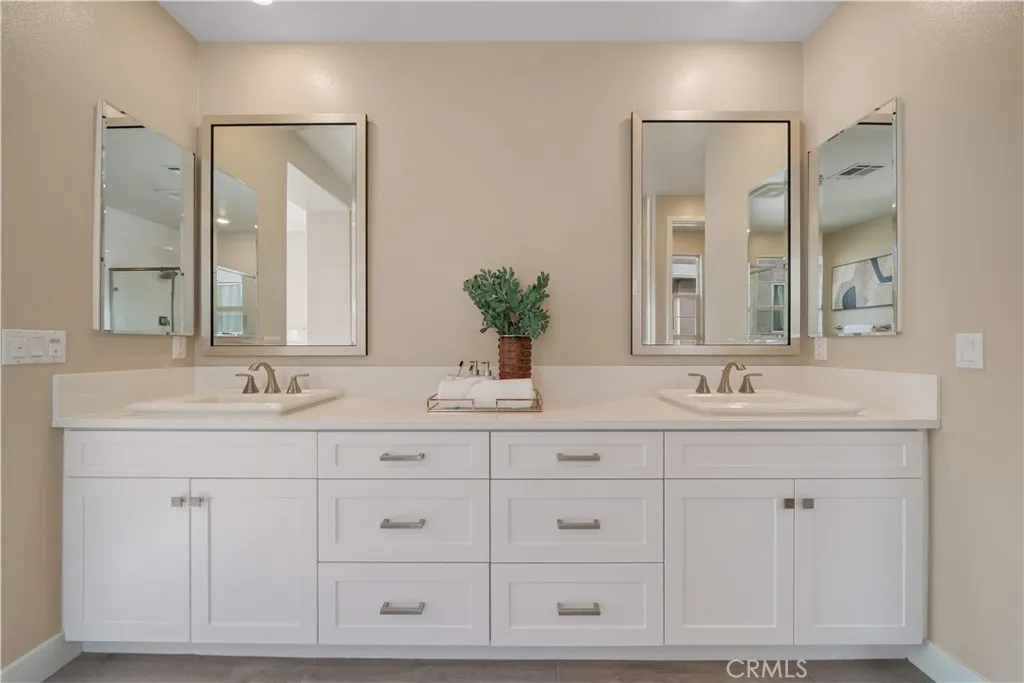 Additional image 122 of 157 Scale, Irvine, CA 92618