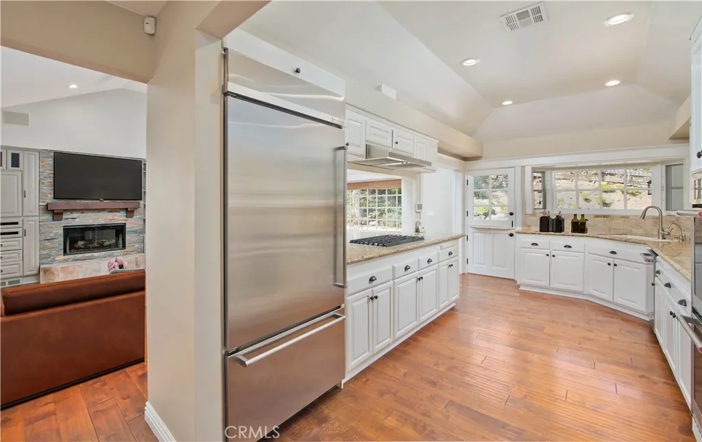 Additional image 58 of 22757 Plummer Street, Chatsworth, CA 91311