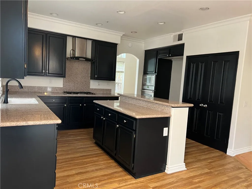 Additional image 18 of 10662 Chiquita Street, Studio City, CA 91602