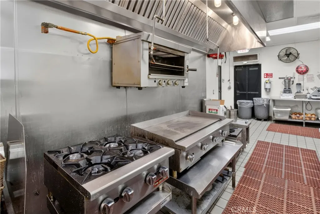 Additional image 101 of 2363 California Avenue Unit 105, Corona, CA 92881