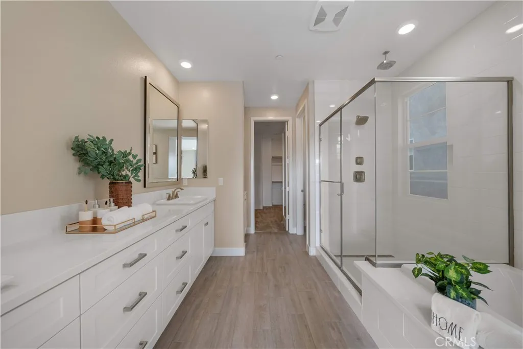 Additional image 51 of 157 Scale, Irvine, CA 92618