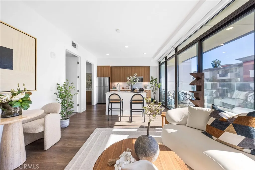 Additional image 55 of 709 E Walnut Street Unit 315, Pasadena, CA 91101