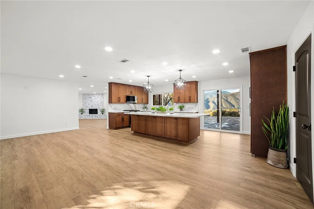 Additional image 8 of 1126 Knoll St, San Bernardino, CA 92407