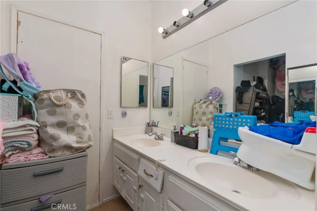 Additional image 27 of 10726 Thorndale, Adelanto, CA 92301