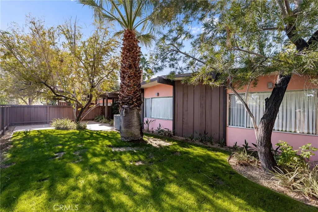 Additional image 60 of 683 S Bedford Dr, Palm Springs, CA 92264