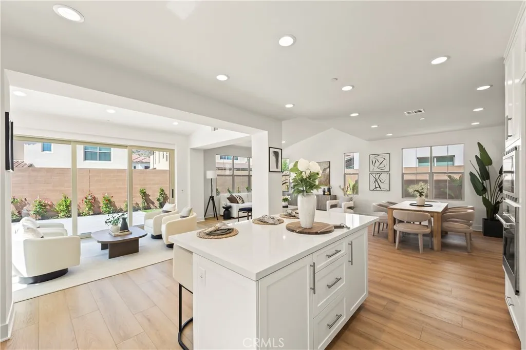 Additional image 77 of 173 Somera, Irvine, CA 92602