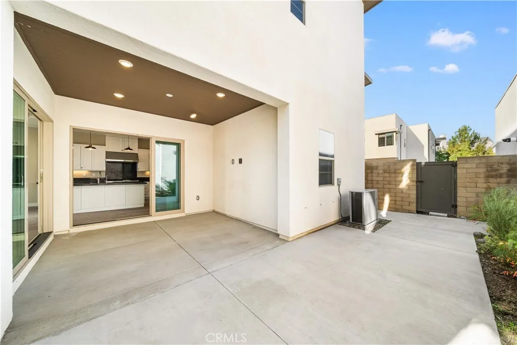 Additional image 33 of 157 Scale, Irvine, CA 92618