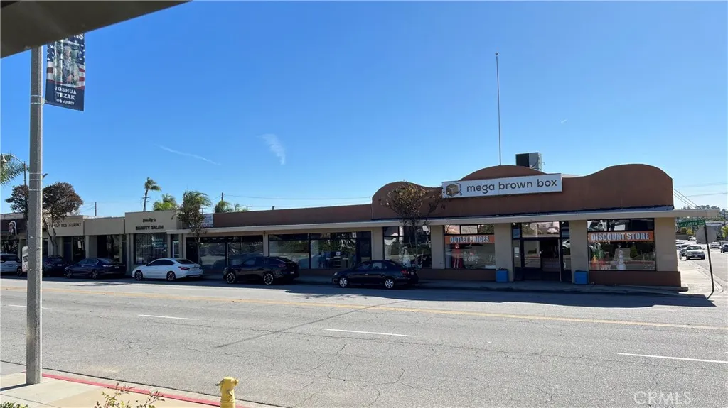 Additional image 4 of 300 E La Habra Boulevard, La Habra, CA 90631
