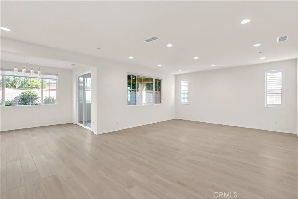 Additional image 6 of 3231 E La Avenida Dr, Ontario, CA 91761