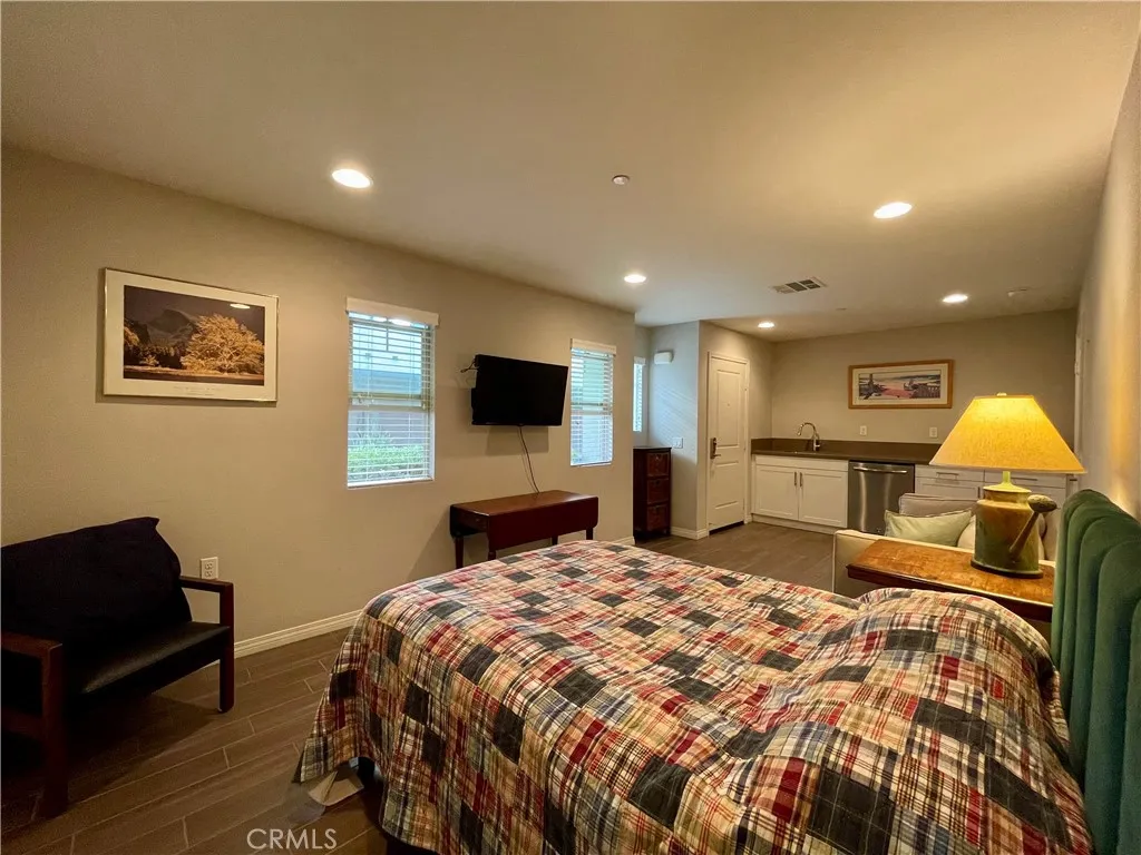 Additional image 13 of 5550 Strand Unit 101, Hawthorne, CA 90250