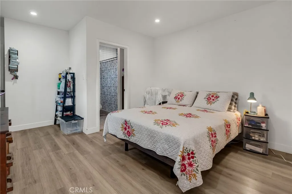 Additional image 69 of 827 E 97th St, Los Angeles, CA 90002